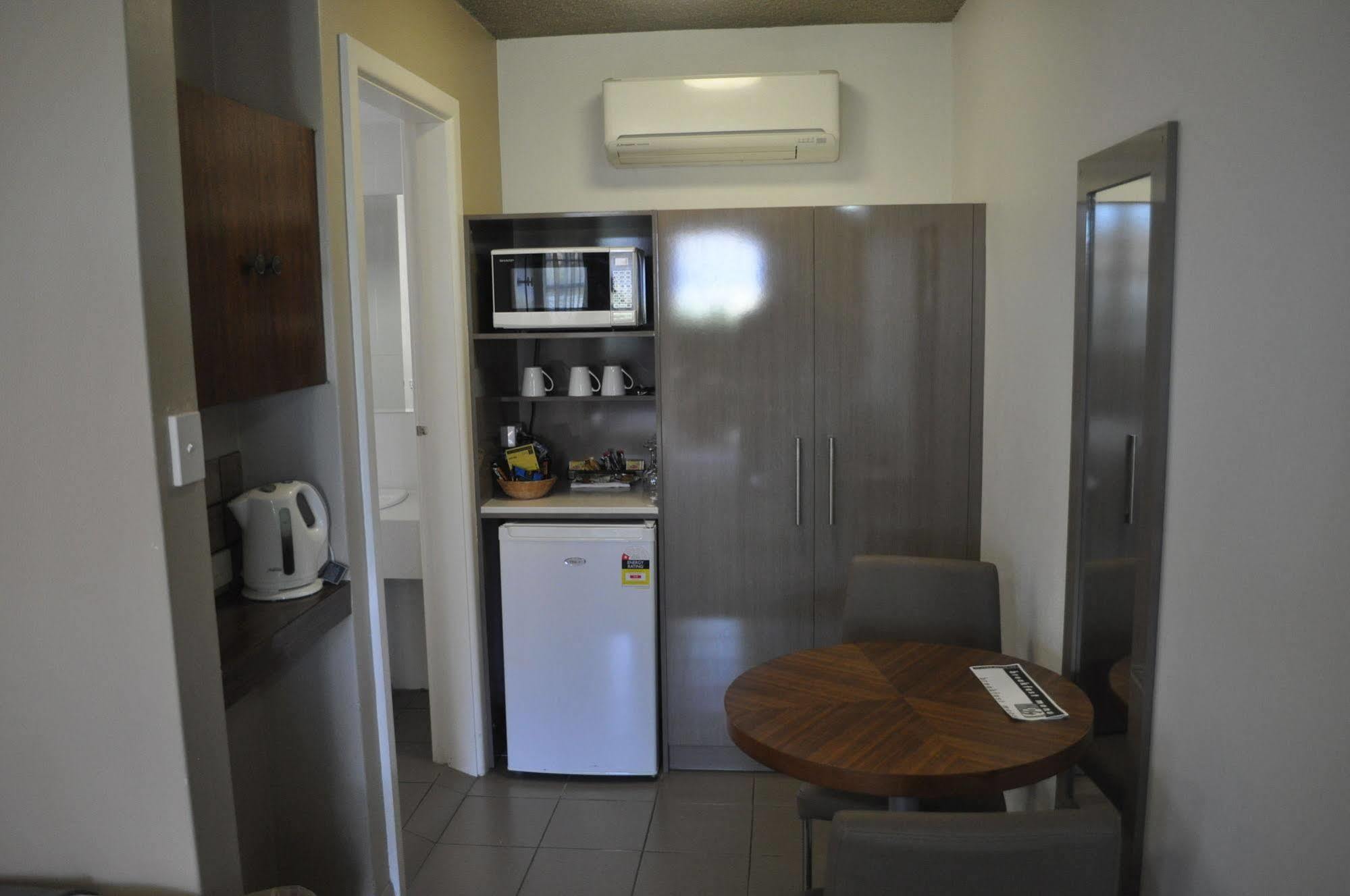 In Town Motor Inn Taree Extérieur photo