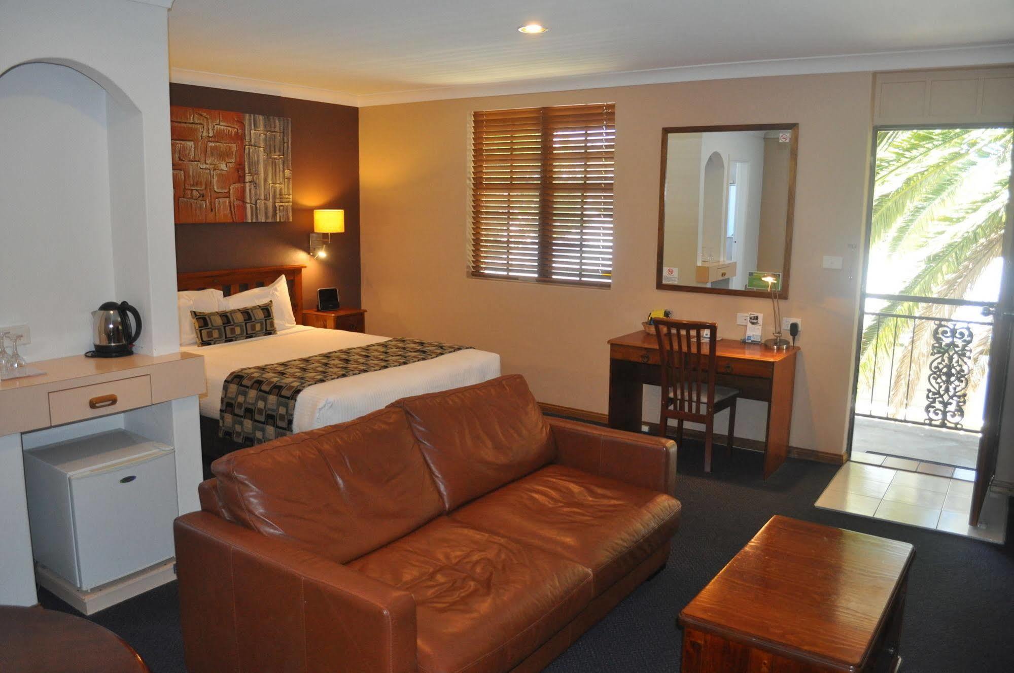 In Town Motor Inn Taree Extérieur photo