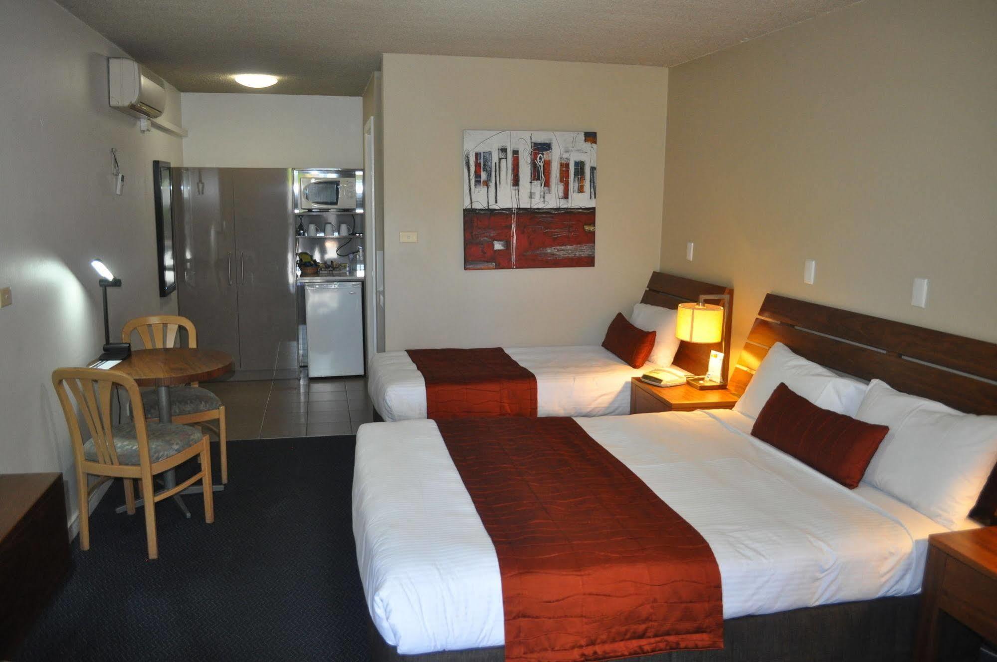 In Town Motor Inn Taree Extérieur photo